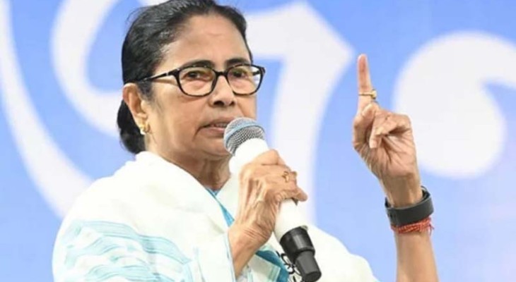 জরিপের ফল উড়িয়ে মমতা বললেন, ‘রেকর্ড জয়ের পথে তৃণমূল’
